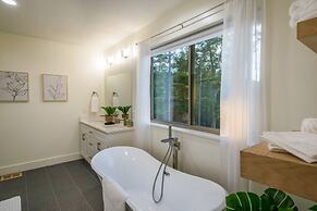 Modern Escape by Avanstay Views 10min to Town