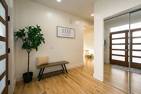 Modern Escape by Avanstay Views 10min to Town