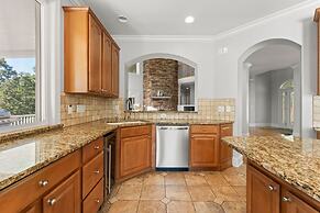 Jake s Lake House by Avantstay Lake Gazebo