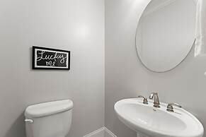 Jake s Lake House by Avantstay Lake Gazebo