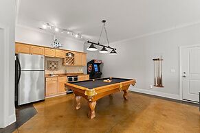 Jake s Lake House by Avantstay Lake Gazebo