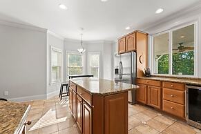 Jake s Lake House by Avantstay Lake Gazebo