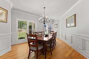 Jake s Lake House by Avantstay Lake Gazebo