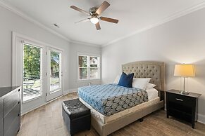 Jake s Lake House by Avantstay Lake Gazebo