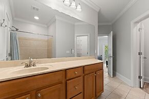 Jake s Lake House by Avantstay Lake Gazebo