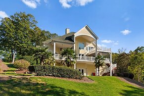 Jake s Lake House by Avantstay Lake Gazebo