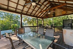 Jake s Lake House by Avantstay Lake Gazebo