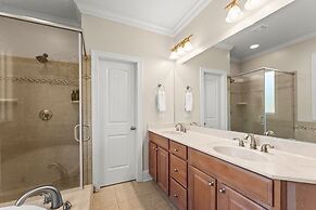 Jake s Lake House by Avantstay Lake Gazebo