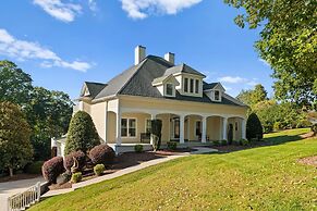 Jake s Lake House by Avantstay Lake Gazebo