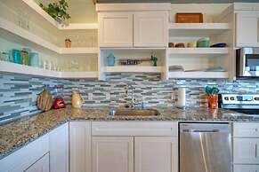 Bayside Lodge by Avantstay Panoramic Water Views