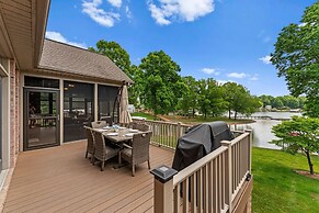 Kool Breeze by Avantstay Boat Ramp Hot Tub