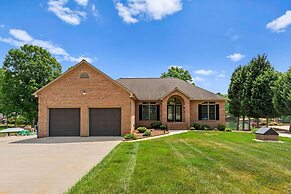 Kool Breeze by Avantstay Boat Ramp Hot Tub