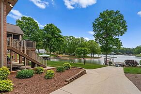 Kool Breeze by Avantstay Boat Ramp Hot Tub