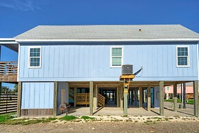 Oscar s Lodge by Avantstay Dock Pool Access