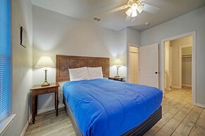 Oscar s Lodge by Avantstay Dock Pool Access