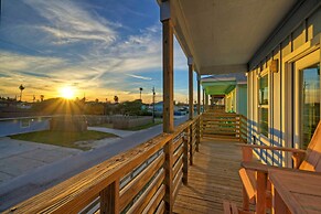 Oscar s Lodge by Avantstay Dock Pool Access