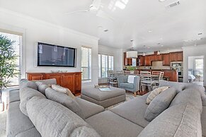 Golden Horizon by Avantstay Walk 2 Beach Pets Ok