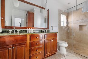 Golden Horizon by Avantstay Walk 2 Beach Pets Ok