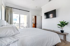 Golden Horizon by Avantstay Walk 2 Beach Pets Ok