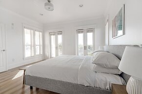 Golden Horizon by Avantstay Walk 2 Beach Pets Ok