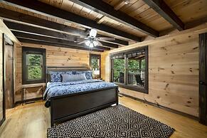 Bankhead Lodge by Avantstay Waterfront Log Cabin