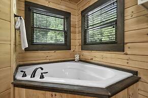Bankhead Lodge by Avantstay Waterfront Log Cabin