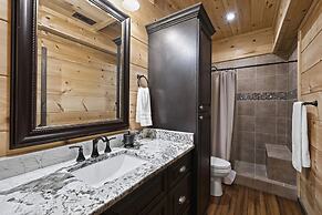 Bankhead Lodge by Avantstay Waterfront Log Cabin