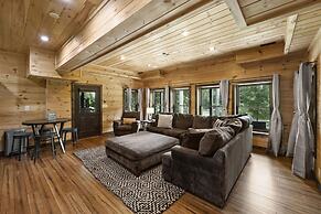 Bankhead Lodge by Avantstay Waterfront Log Cabin