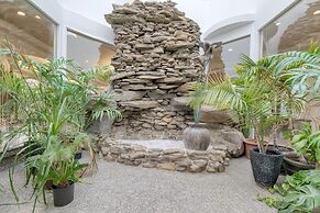 Bay Estate by Avantstay Waterfront Private Pond