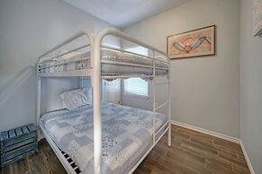 Fat Flounder by Avantstay Boat Dock Steps to Bay