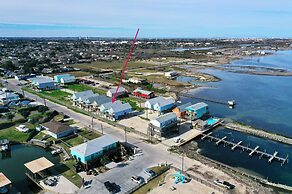 Fat Flounder by Avantstay Boat Dock Steps to Bay