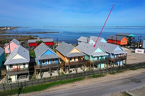 Fat Flounder by Avantstay Boat Dock Steps to Bay