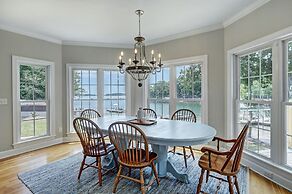 Bright Water Cove by Avantstay Saltwater Pool