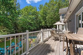 Making Waves by Avantstay Sleeps 20 Pool