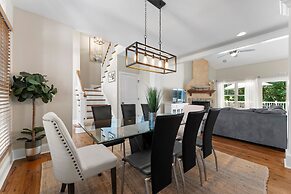 Making Waves by Avantstay Sleeps 20 Pool