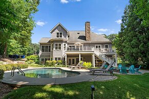 Making Waves by Avantstay Sleeps 20 Pool