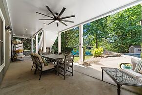 Making Waves by Avantstay Sleeps 20 Pool