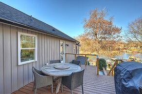 Dock Days by Avantstay Swimming Platform Dock