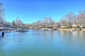 Dock Days by Avantstay Swimming Platform Dock