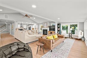 Dock Days by Avantstay Swimming Platform Dock