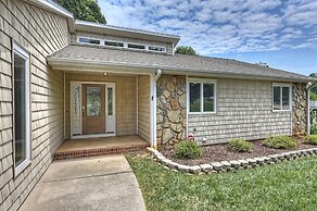 Shades of Summer by Avantstay Gazebo Dock View
