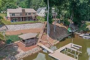 Shades of Summer by Avantstay Gazebo Dock View