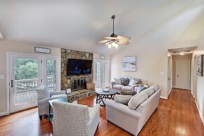 Shades of Summer by Avantstay Gazebo Dock View