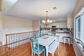 Shades of Summer by Avantstay Gazebo Dock View