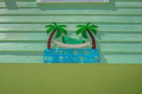 Laid Back Lime by Avantstay Near Beach w Pool Complimentary Pool Warme