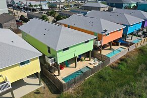 Laid Back Lime by Avantstay Near Beach w Pool Complimentary Pool Warme