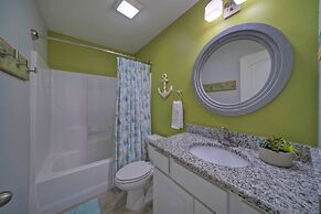 Laid Back Lime by Avantstay Near Beach w Pool Complimentary Pool Warme