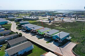 Laid Back Lime by Avantstay Near Beach w Pool Complimentary Pool Warme