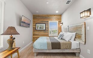 Orange Crush by Avantstay Waterfront View Dock