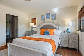 Villa del Gallo by Avantstay Luxury Group Retreat Pool Putting Green